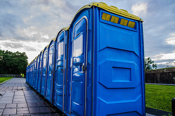 Portable Toilet Options We Offer in Fredonia, KS